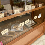 手作りパンとシフォンケーキの店 メイちゃん家 - 料理写真:ショーケース