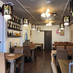 Ekimae Sakaba - 2Fが中華食堂、1Fはタピオカなどのカフェゾーン