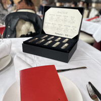 RESTAURANT DAZZLE - 