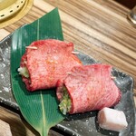 Kuroge wagyu yakiniku ushikuro - 