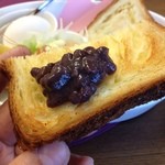 あんじゅ - 大納言小豆を乗せて