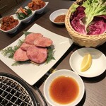 Yakiniku Kankokuryouri Korabo - 