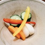 根津 焼鳥 照隅 - ぬか漬け