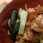 赤坂邸 - タレ＆野沢菜でしょっぱい