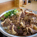 清水屋 - メガ肉ぶっかけうどん　アップ