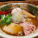 焼きあご塩らー麺 たかはし - 味玉焼きあご塩らー麺