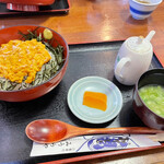 お食事処みうらや - ウニ丼