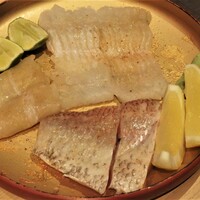 焼うお いし川 - のどぐろの塩、穴子　白焼き、下関の天然とらふぐ葱塩