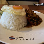 タイ料理 タァナムタイ - ガパオライス（牛）　¥1,200