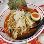 Moukotammennakamoto - ピナカラーナ970円(税込)辛さ２倍麺大盛。
                美味しさは伝わってくるが、最近辛いもの控えてたせいか辛すぎて味が分からん(^o^;)
                粘度の高いスープが麺に絡み付き、ラーメンよりまぜそばに近いイメージ