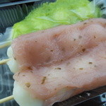 たかのチェーン - 季節の桜餡の団子＠￥７０