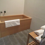 HOTEL KANRA KYOTO - お風呂は檜葉で出来ています