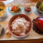 カフェ＆キッチン ｙｙ - 