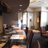 トラント.トロワ - 店内