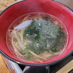 Riya Muttori - 牛カルビ焼肉定食の鶏ワカメスープ