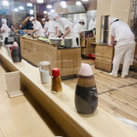 とんかつ とんき - お店の中は清潔感があり、気持ち良い。