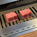 焼肉うしごろ - シャトーブリアン火入れ