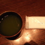 Yatsuko - お抹茶入りの、美味しいお茶を出してくださいます。
