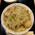 ジャンクガレッジ - ラーメン(並)720円全増し+割引味玉50円