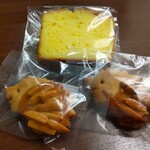 ウィーケンズ ベーカリー - レモンケーキも
