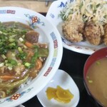 Ajisai Shokudou - 日替わり(スタミナネギ豚丼、唐揚げ×２、海老フライ)