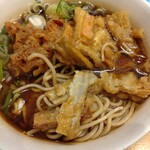 一〇そば - 下にゲソ