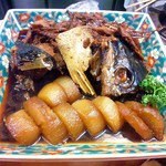 花のれん - ブリ大根　このボリュームで２人前！　安くて、美味しすぎます