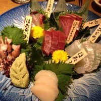 みちのく - 刺し盛り、この前に十和田バラ焼き、山芋の醤油焼き、貝のみそか焼き食べてました! 写真取り忘れ⁉