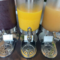 MAIN DINING by THE HOUSE OF PACIFIC - ジュースが海外みたい。