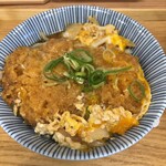 うどんダイニング 万徳屋 - かつ丼　650円