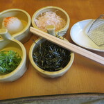 俵屋旅館 - 湯豆腐のお薬味