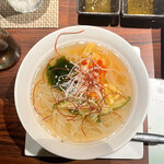 神戸牛炭火焼肉 いく田 - 韓国冷麺(ハーフ)