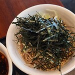 なぜ蕎麦にラー油を入れるのか。 - 