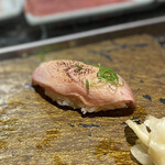 Tsukiji Sushichou - 頭肉炙り