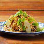 CHUTNEY Asian Ethnic Kitchen - 押し豆腐と木耳の冷菜