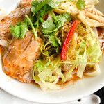 西安刀削麺莊 - 麻辣涼麺のアップ