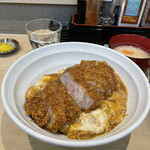 とんかつ檍のカレー屋 いっぺこっぺ - かつ丼（あと乗せ）¥1200