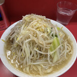 ラーメン二郎 - 小豚野菜からめニンニク野菜からめニンニク少な目