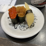 回転寿司とっぴ～ - 魚卵3貫盛
