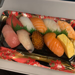 鮮魚丸忠 - 料理写真:忠寿司　¥1,280（セールで¥650）