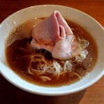 麺商人 - 煮干し中華そば こいくちのアップ