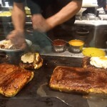 ぼてやん多奈加 - 焼き中