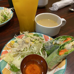 Indo Kare Tsurushi - Aランチ850円　サラダ、スープ、ドリンク