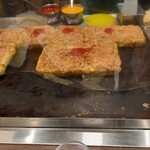 ぼてやん多奈加 - 焼き中