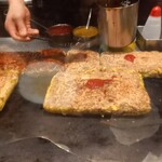 ぼてやん多奈加 - 焼き中