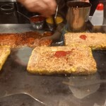 ぼてやん多奈加 - 焼き中