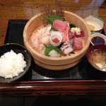Shin kai - お刺身桶盛り定食