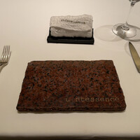 カンテサンス - 個室 テーブル席へ