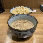 鼈 - 濃厚魚介つけ麺大（850円）