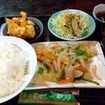 萬龍飯店 - 赤魚のニンニク炒め定食